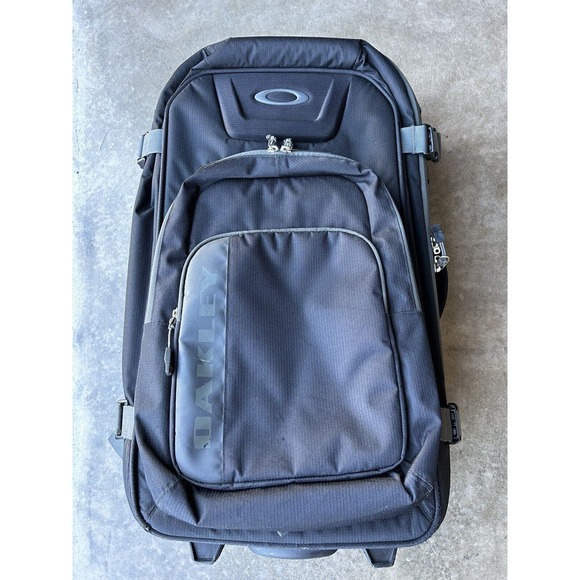 Rare Large Oakley Gear Bag 30” Rolling Luggage Duffle Suitcase Tactical Travel - Picture 3 of 16